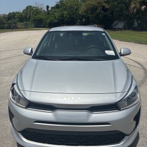 صورة مصغرة 15 لـ 2022 KIA RIO S