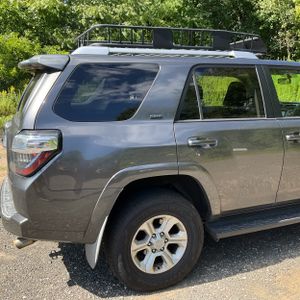 2016 Toyota 4RUNNER SR5 照片 9