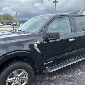 FORD F-150 XLT - 2