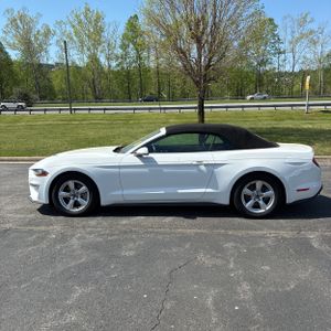 FORD MUSTANG ECOBOOST - 3