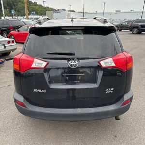 2013 Toyota RAV4 XLE photo 7