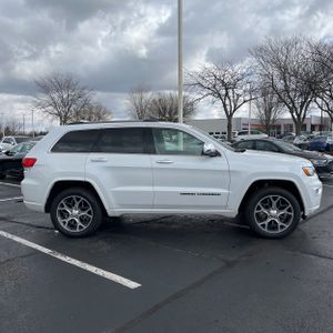 JEEP GRAND CHEROKEE OVERLAND - 10