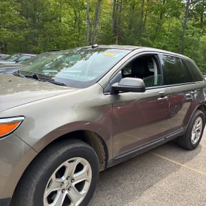 FORD EDGE SEL - 2