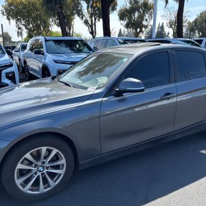BMW 3 SERIES 320I - 2
