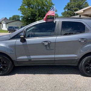 FORD ECOSPORT SE - 4