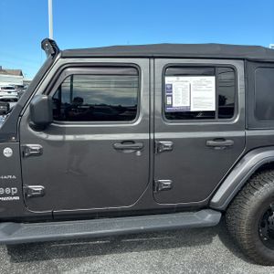 صورة 4 لـ 2022 JEEP WRANGLER UNLIMITED SAHARA