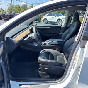 صورة مصغرة 31 لـ 2023 Tesla MODEL Y LONG RANGE