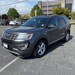 FORD EXPLORER XLT - 1
