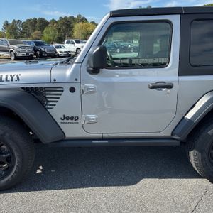 JEEP WRANGLER WILLYS SPORT - 4