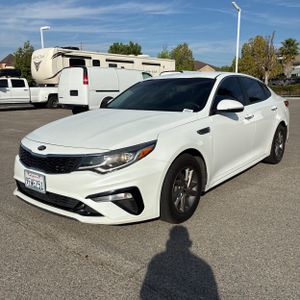 KIA OPTIMA LX - 1