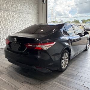 2018 Toyota CAMRY LE photo 7