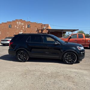 FORD EXPLORER XLT - 10