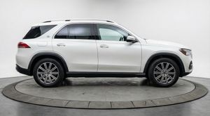 2026 Mercedes-BENZ GLE — фото 8