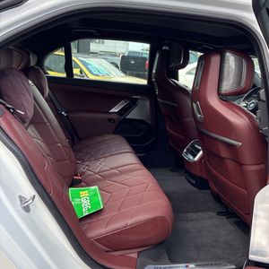 صورة مصغرة 34 لـ 2025 BMW I7 EDRIVE50
