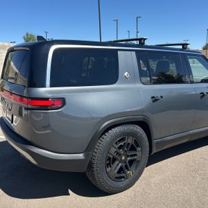 2023 Rivian R1S ADVENTURE 照片 9