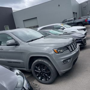 JEEP GRAND CHEROKEE - 9