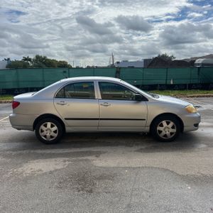 Toyota Corolla CE - 10