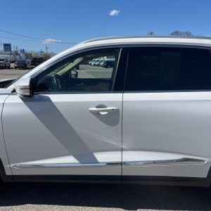 Acura MDX SH-AWD w/Advance - 4