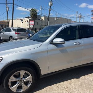 MERCEDES-BENZ GLC - 2