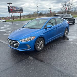 HYUNDAI ELANTRA SE - 1