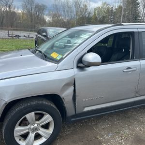 JEEP COMPASS LATITUDE - 2