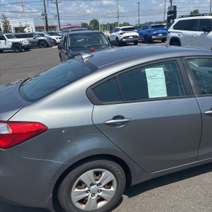 2016 KIA FORTE LX — фото 9