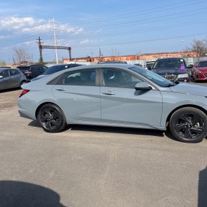 HYUNDAI ELANTRA SEL - 10