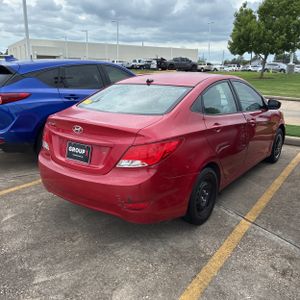 HYUNDAI ACCENT SE - 6