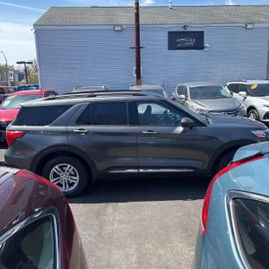 FORD EXPLORER XLT - 10