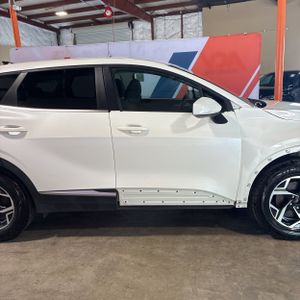 2024 KIA SPORTAGE LX — миниатюра 11