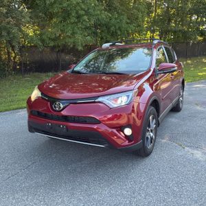 2018 Toyota RAV4 XLE — фото 1