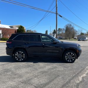JEEP GRAND CHEROKEE OVERLAND - 10