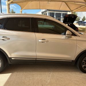 2017 Lincoln MKC SELECT 照片 11