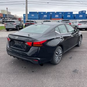 NISSAN ALTIMA SV FWD - 8