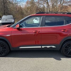 KIA SELTOS NIGHTFALL - 4