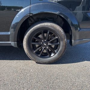 2019 Dodge JOURNEY SE 缩略图 18
