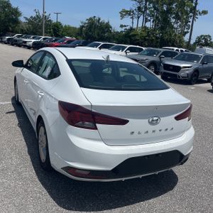 2019 Hyundai ELANTRA SE — фото 5
