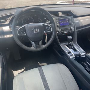 2020 Honda CIVIC LX — миниатюра 35