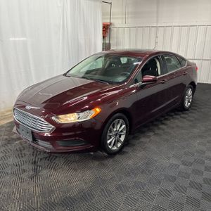 FORD FUSION SE - 1