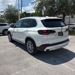صورة 5 لـ 2026 BMW X5 SDRIVE40I