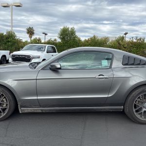 FORD MUSTANG V6 PREMIUM - 4