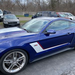 FORD MUSTANG GT PREMIUM - 2