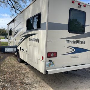 FORD E-450 CUTAWAY - 3