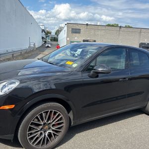 PORSCHE CAYENNE COUPE - 2