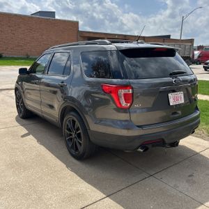 FORD EXPLORER XLT - 5