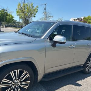 LEXUS LX 600 LUXURY - 2