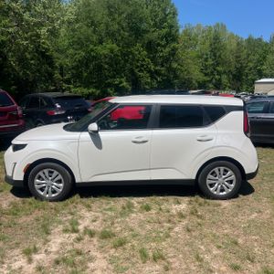 KIA SOUL LX - 3