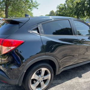 2017 Honda HR-V LX 照片 9