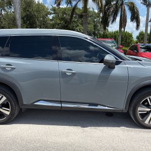 صورة مصغرة 11 لـ 2023 Nissan ROGUE SL