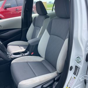 2023 Toyota COROLLA LE thumbnail 32